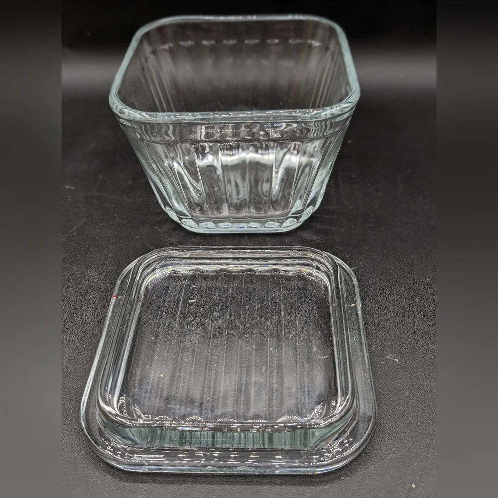 Vintage Anchor Hocking 1932 Square Refrigerator Dish with Lid 1pt/2cups